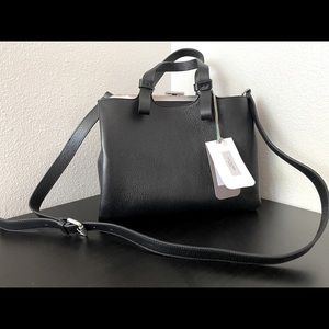 Lia Numa black leather purse